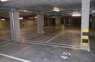 Parking podziemny -1