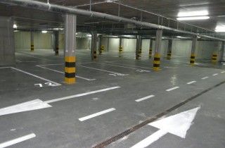 Parking podziemny -1